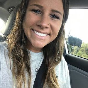 Meet your Posher, Britnee